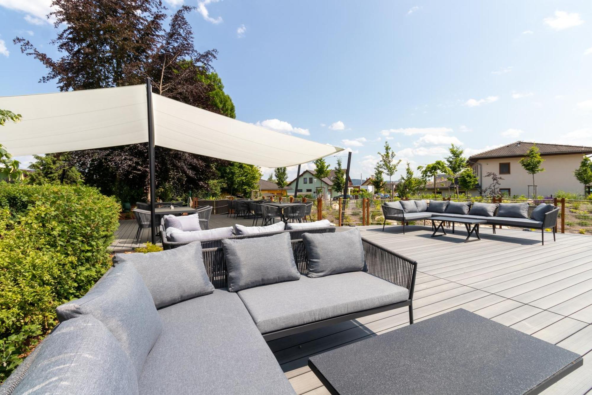 Hotel Resort Lovecka Basta Страконице Экстерьер фото